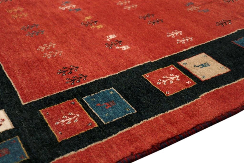 Gabbeh Collection Hand-Knotted Lamb's Wool Area Rug- 3' 11" X 5' 11"