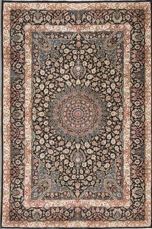 Qum Colletion Hand-Knotted Pure Silk Area Rug- 3' 2" X 4'10"