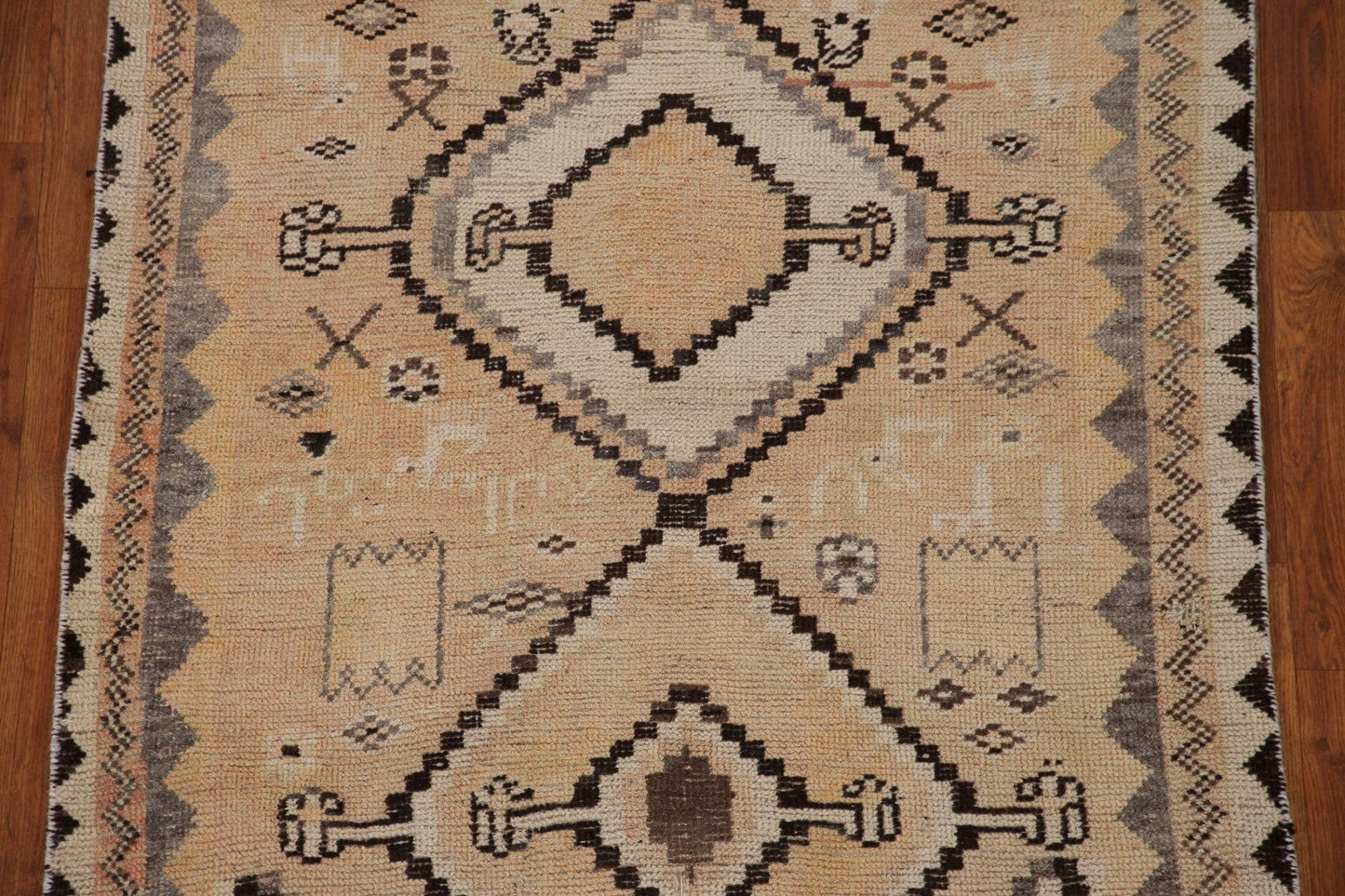 Geometric Lori Persian Area Rug 4x6