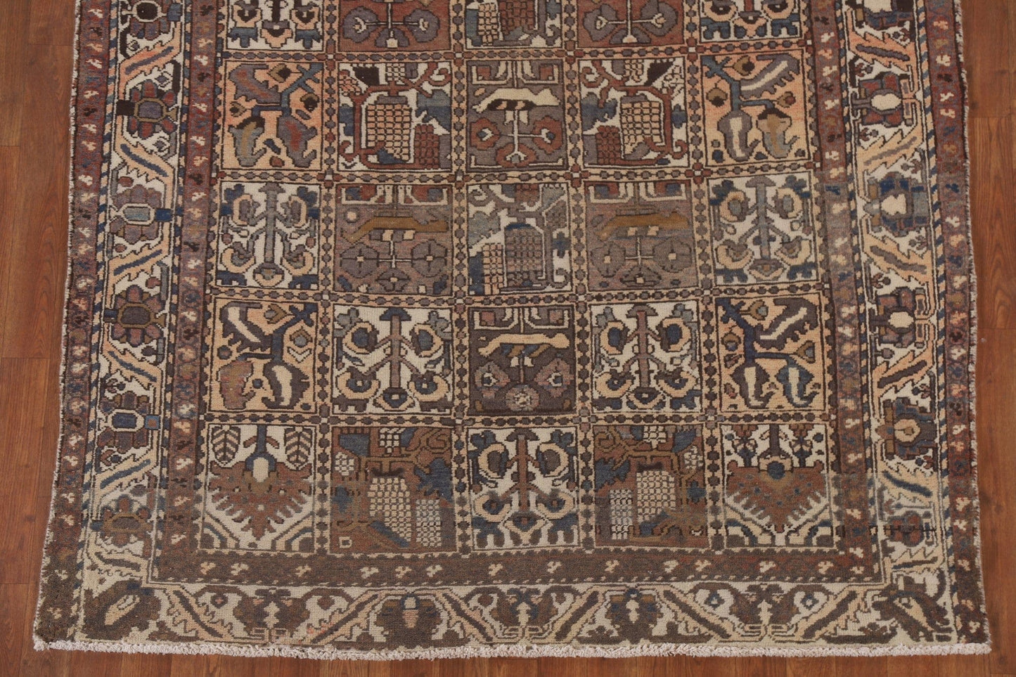 Garden Design Bakhtiari Persian Area Rug 5x10