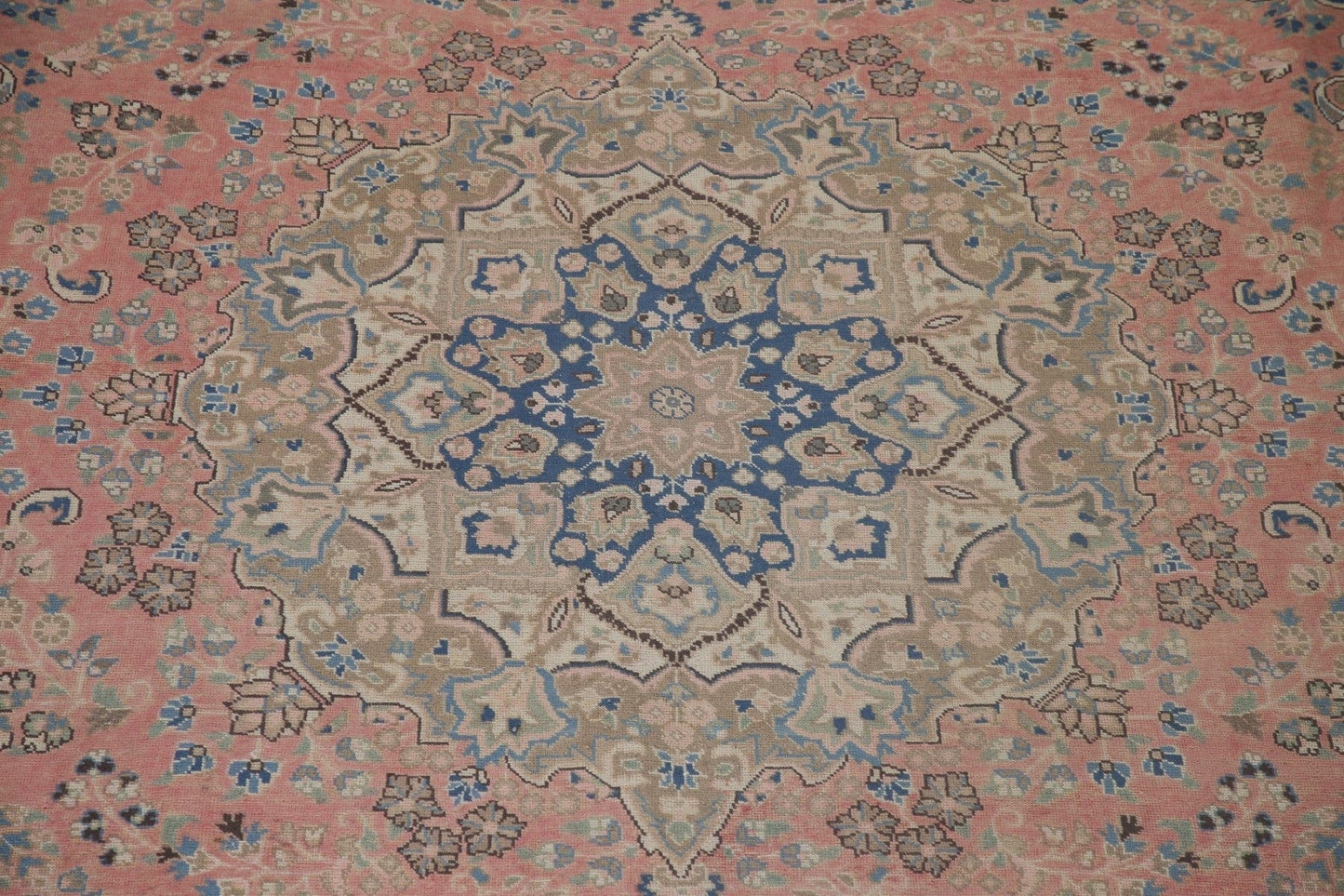 Traditional Mashad Persian Area Rug 9x12