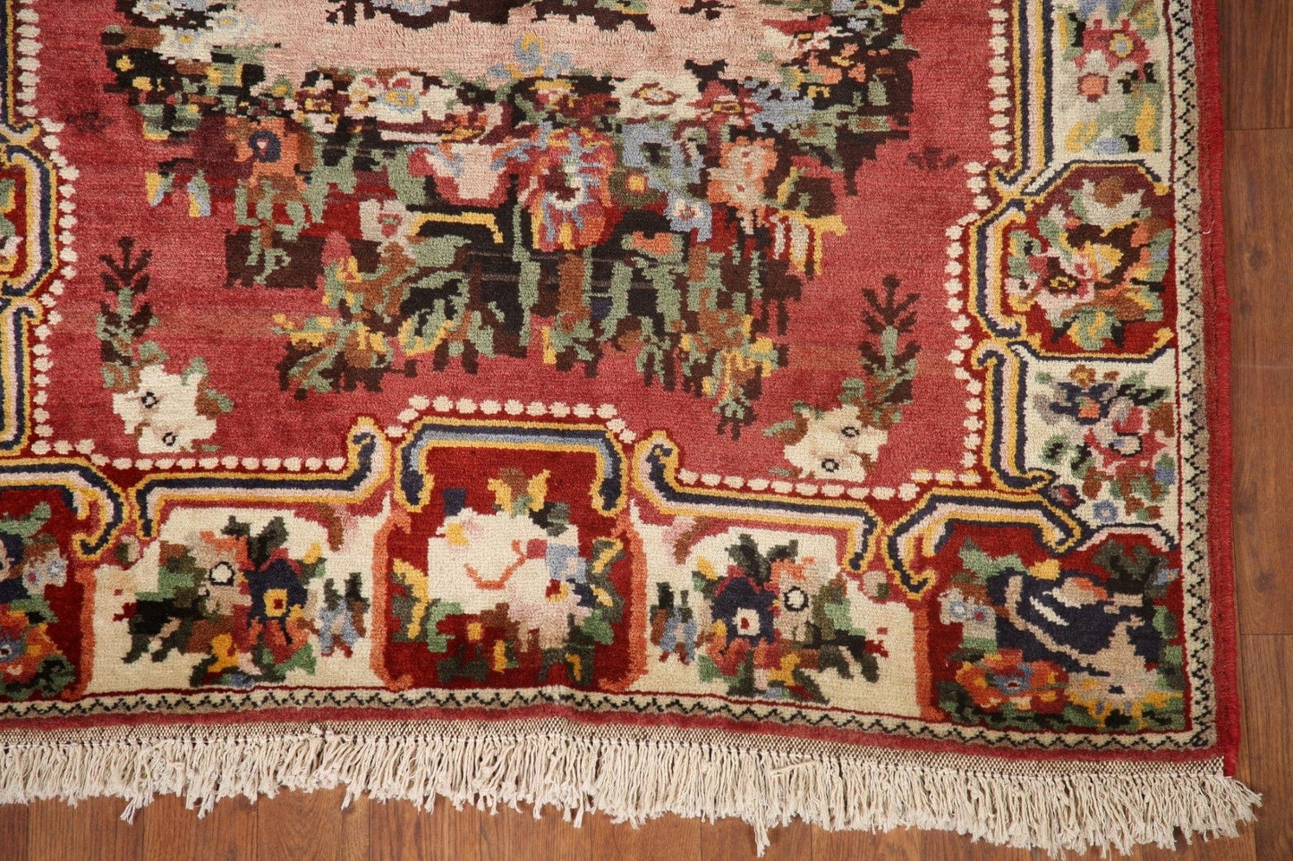 Vegetable Dye Bakhtiari Persian Area Rug 4x5