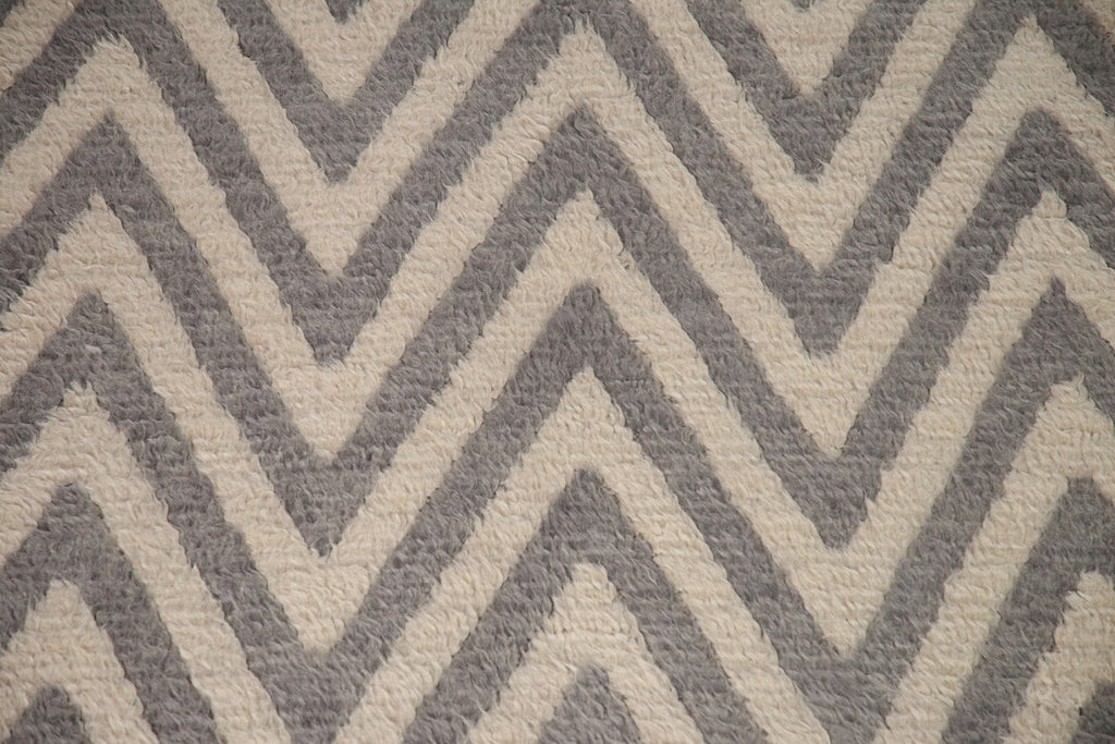 Chevron Moroccan Shaggy Wool Area Rug 8x9