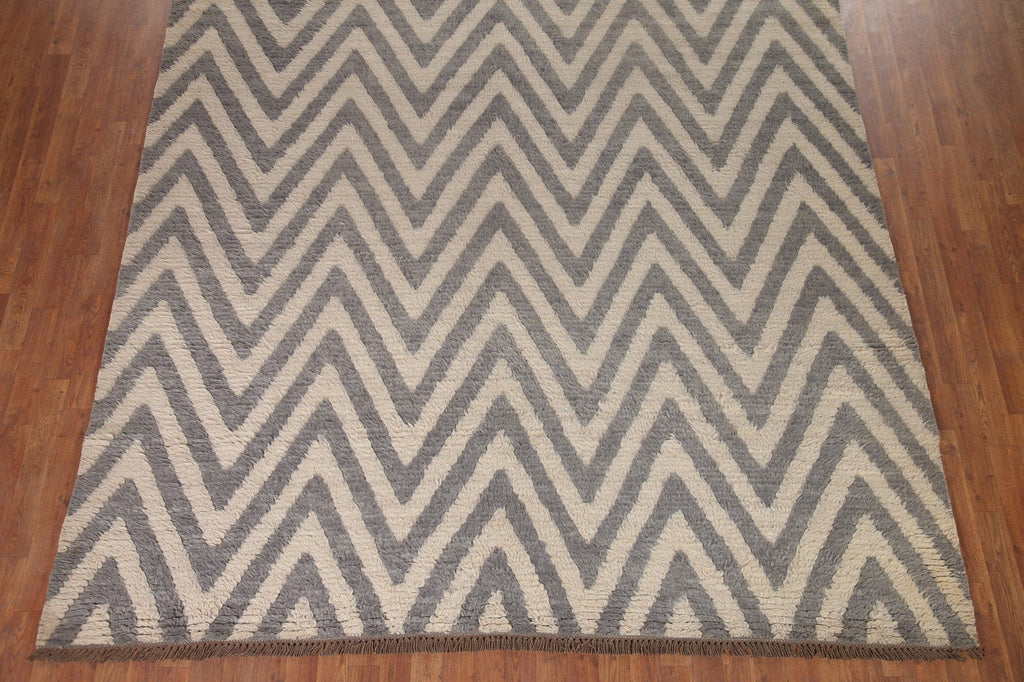 Chevron Moroccan Shaggy Wool Area Rug 8x9