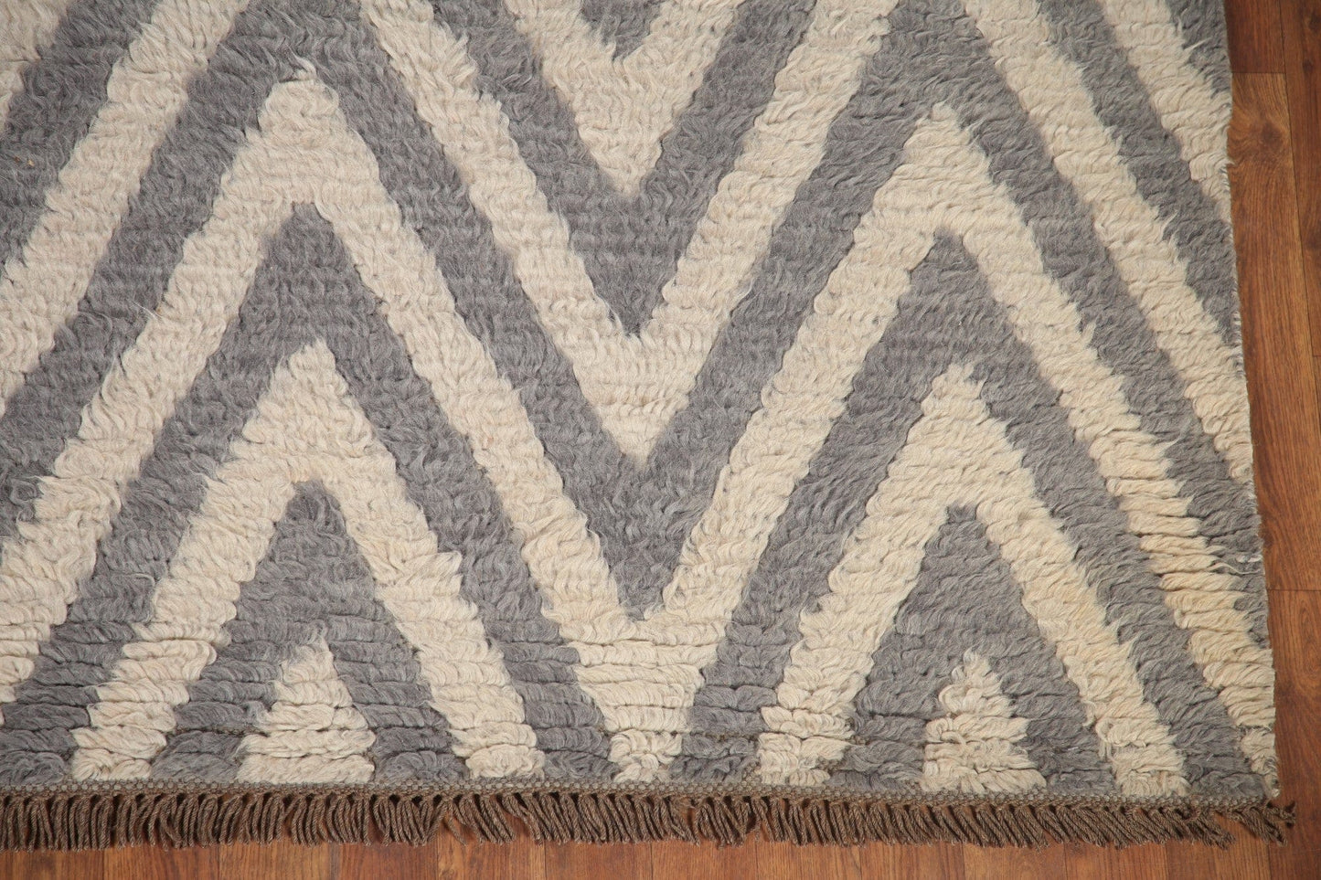 Chevron Moroccan Shaggy Wool Area Rug 8x9