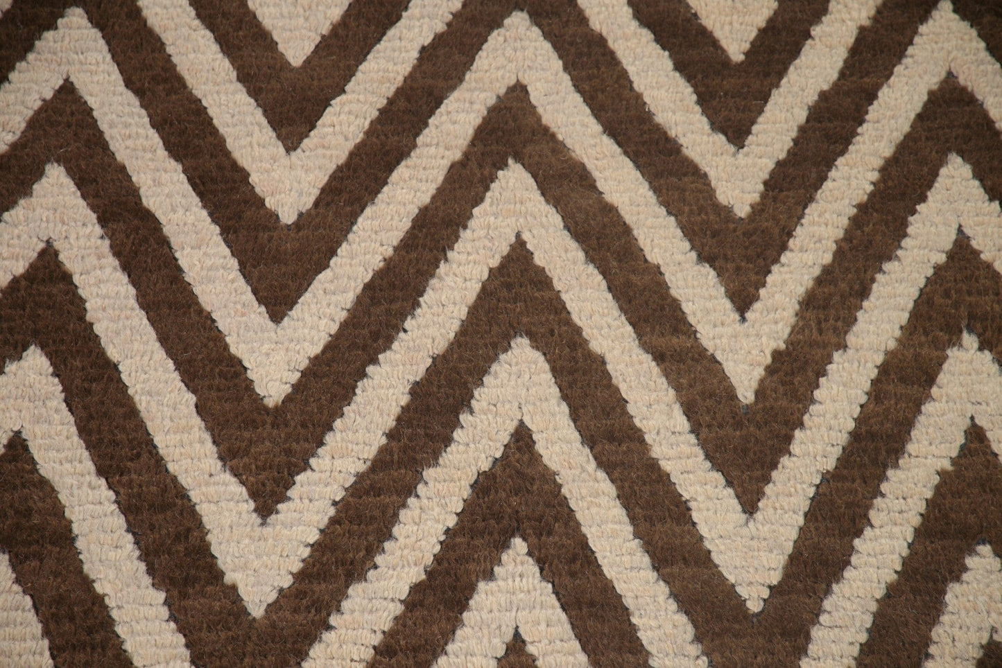 Chevron Moroccan Shaggy Brown/ Ivory Area Rug 8x10