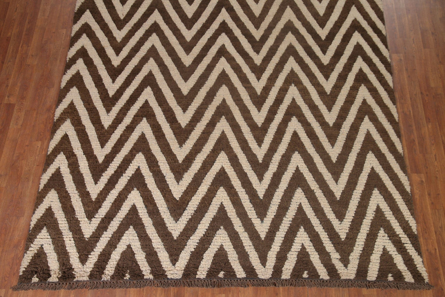 Chevron Moroccan Shaggy Brown/ Ivory Area Rug 8x10