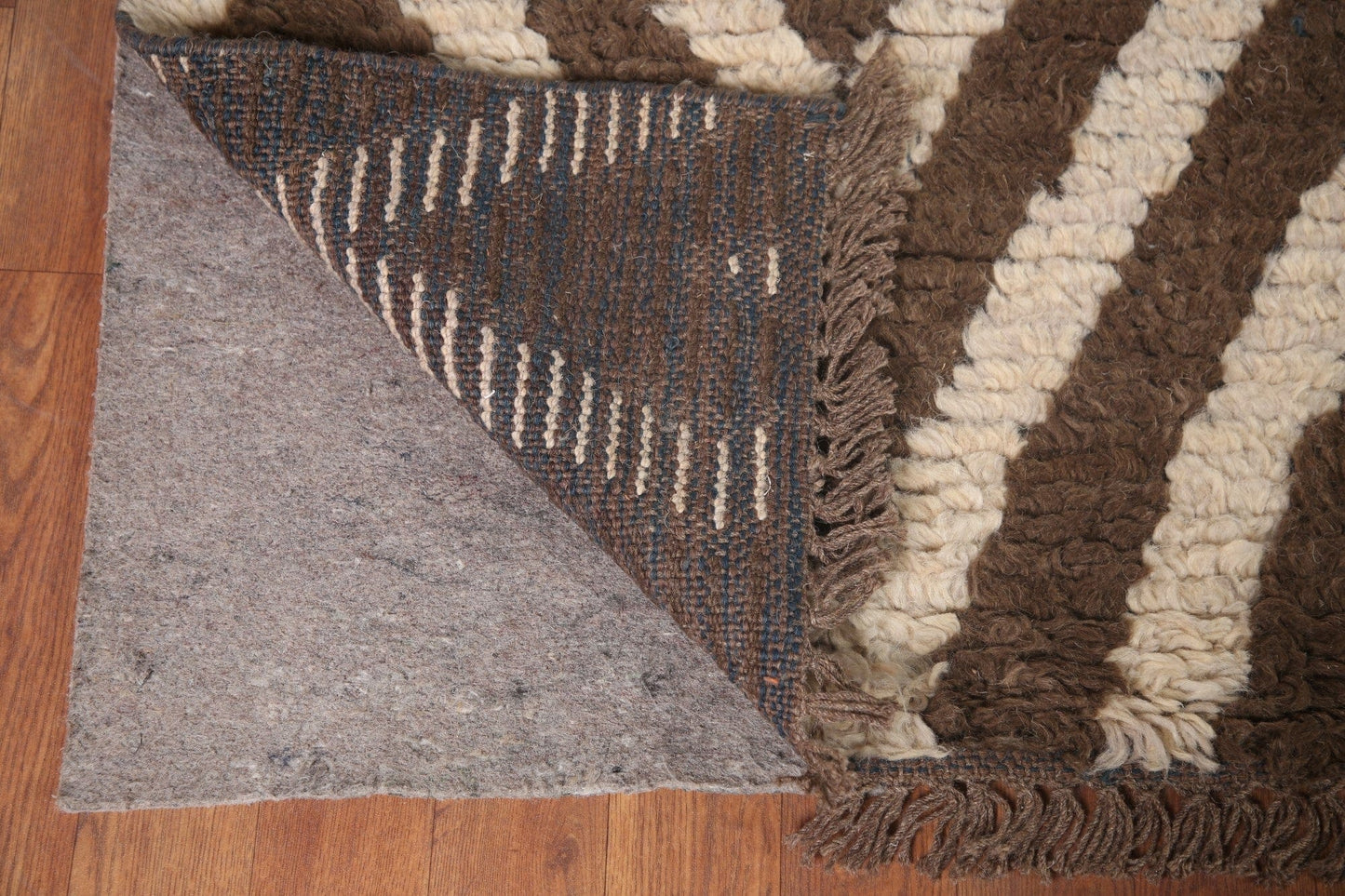 Chevron Moroccan Shaggy Brown/ Ivory Area Rug 8x10