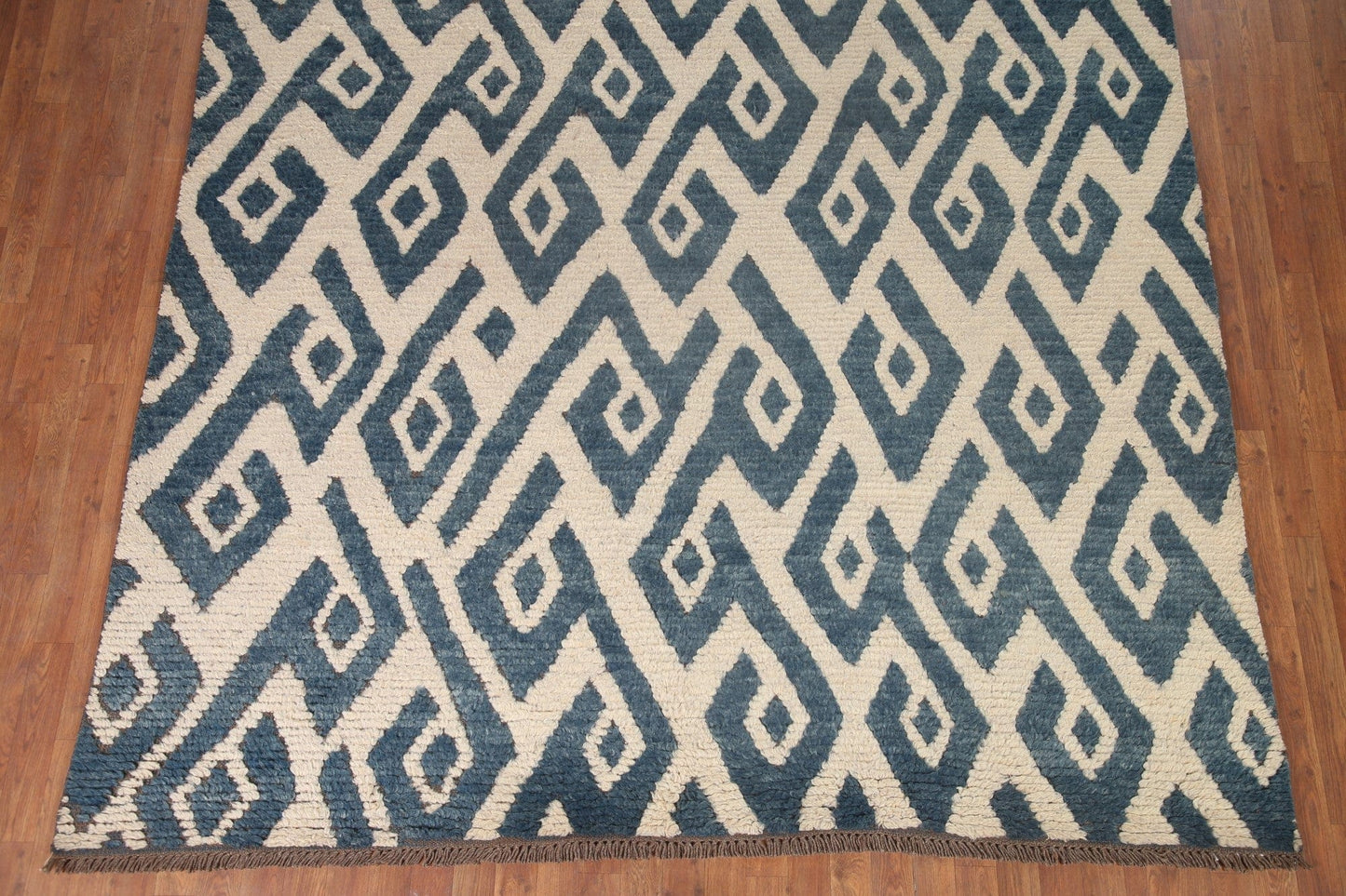 Ivory/ Blue Moroccan Shaggy Wool Area Rug 8x10