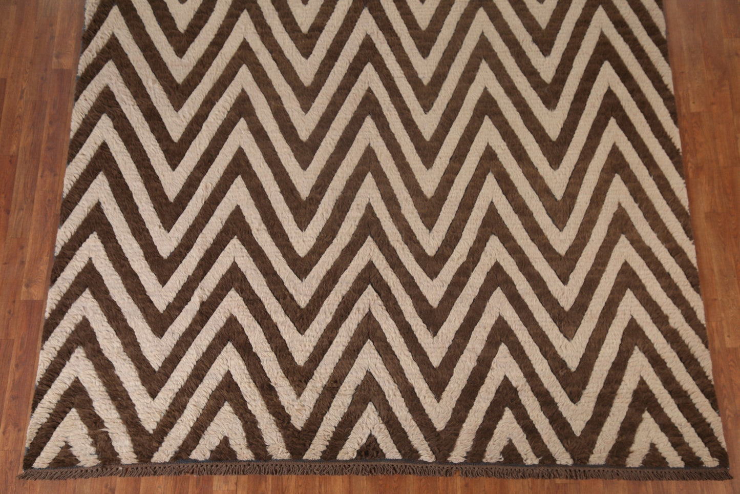 Chevron Moroccan Shaggy Area Rug 8x10