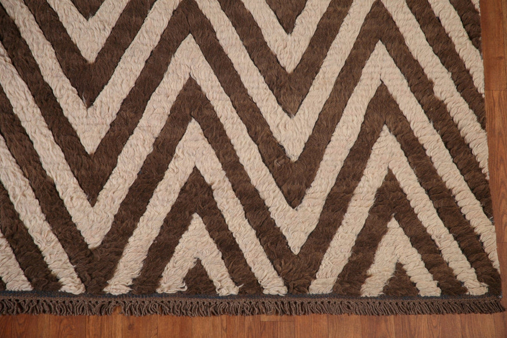 Chevron Moroccan Shaggy Area Rug 8x10