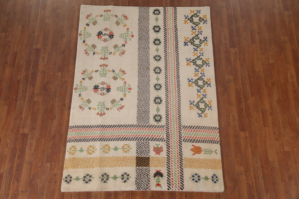 Ivory Moroccan Oriental Area Rug 5x7