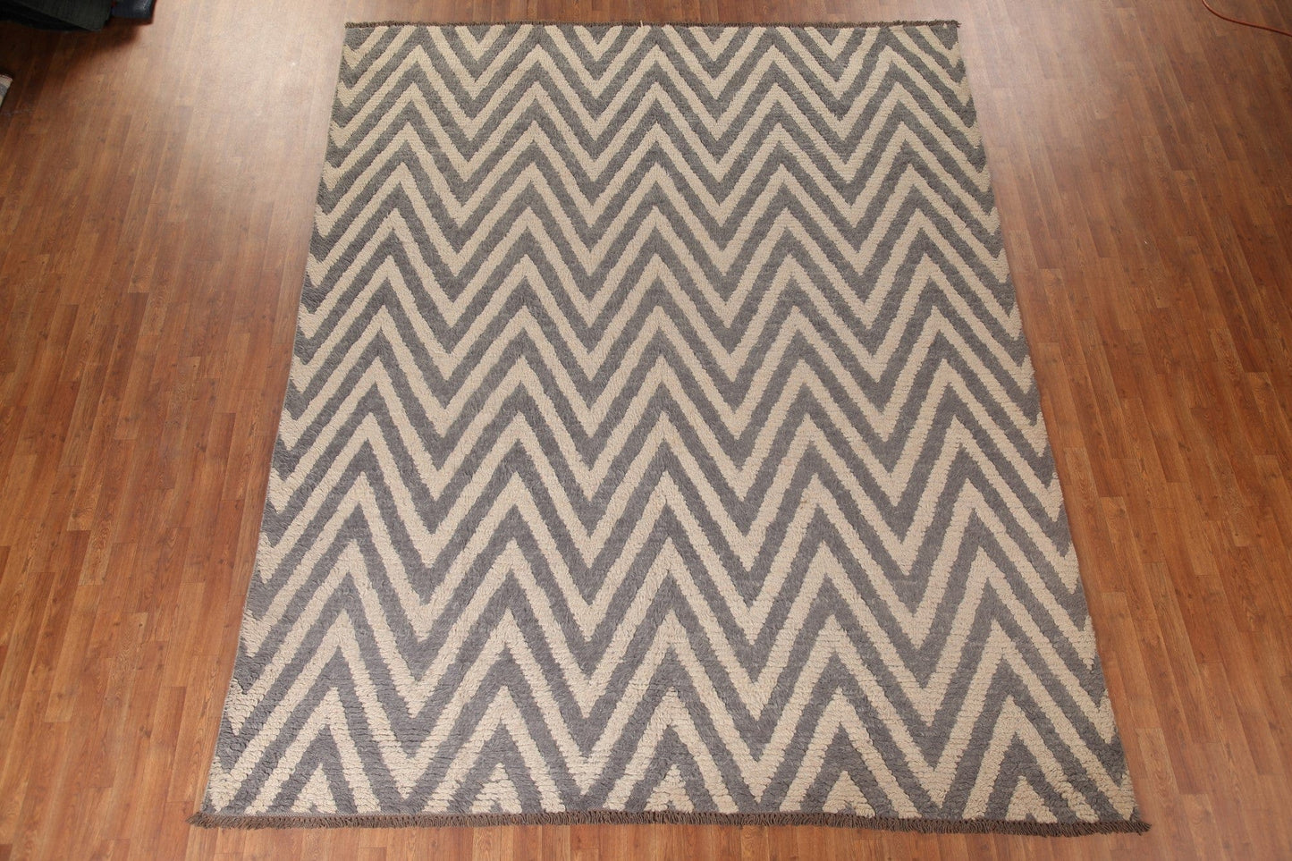 Chevron Moroccan Shaggy Area Rug 9x11