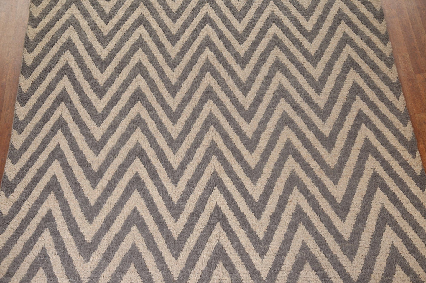 Chevron Moroccan Shaggy Area Rug 9x11