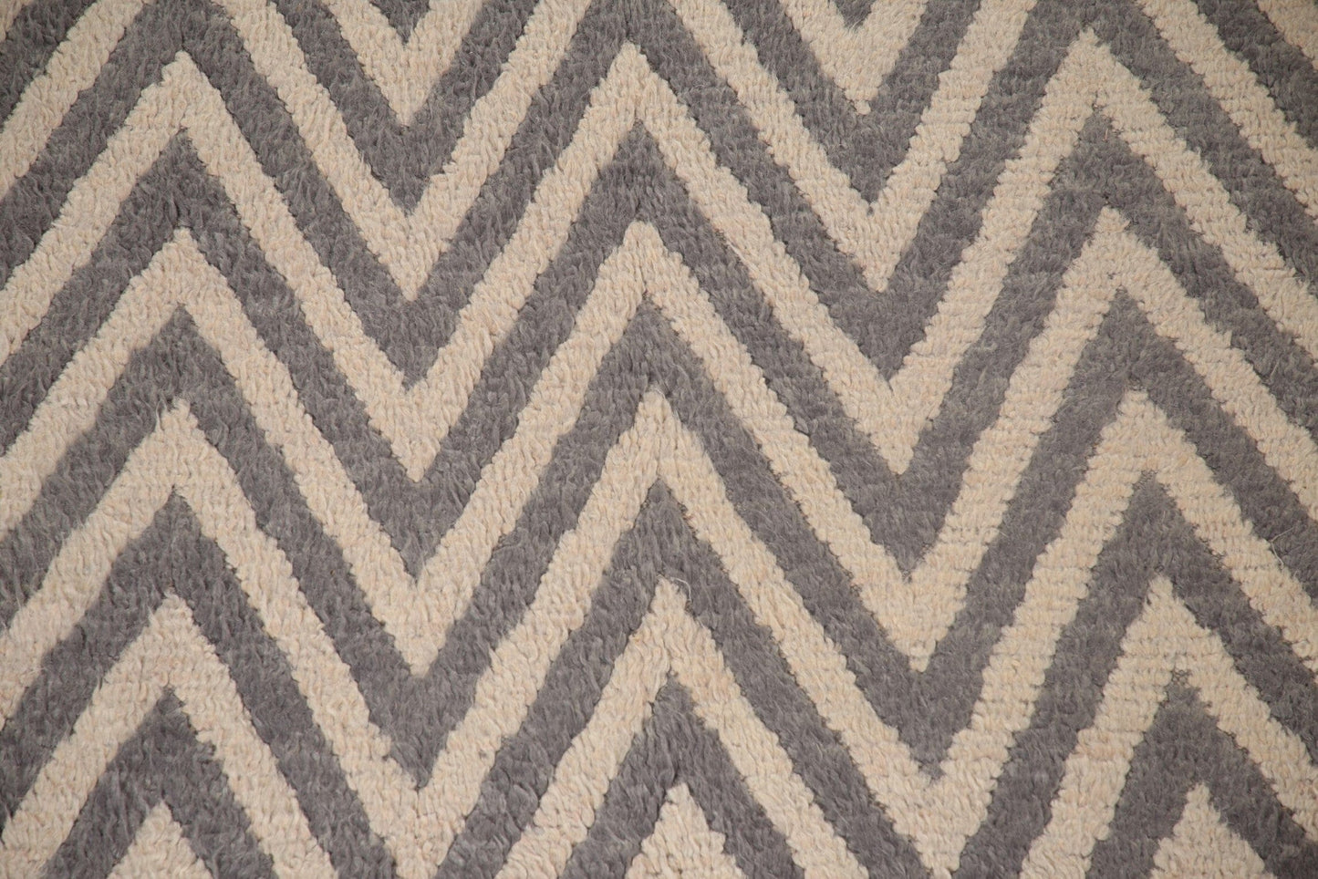 Chevron Moroccan Shaggy Area Rug 9x11