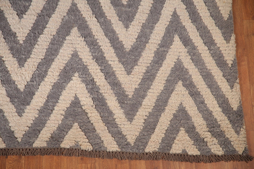 Chevron Moroccan Shaggy Area Rug 9x11