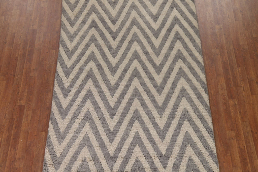 Chevron Moroccan Shaggy Wool Area Rug 6x8