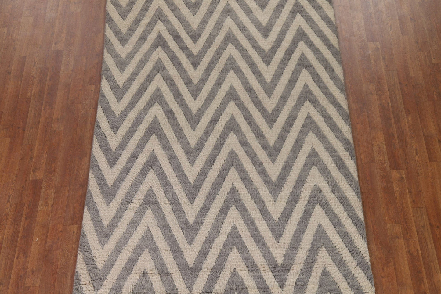 Chevron Moroccan Shaggy Wool Area Rug 6x8