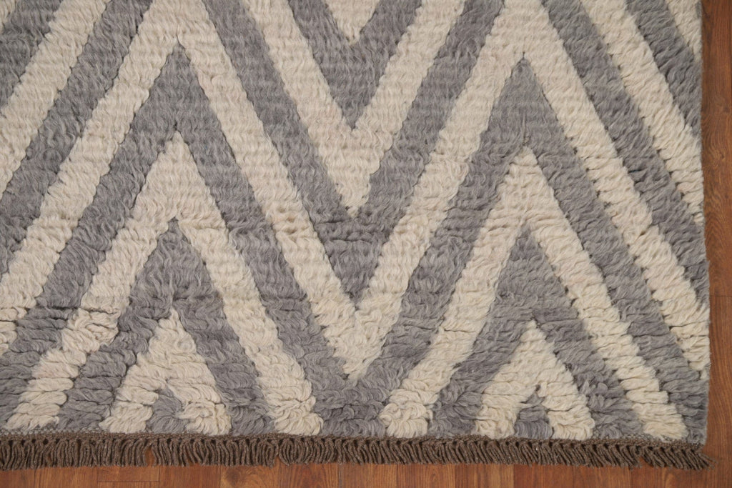 Chevron Moroccan Shaggy Wool Area Rug 6x8