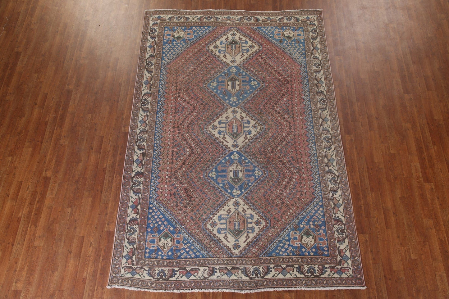 Distressed Shiraz Persian Area Rug 7x10