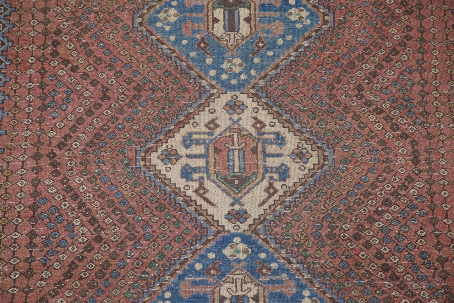 Distressed Shiraz Persian Area Rug 7x10