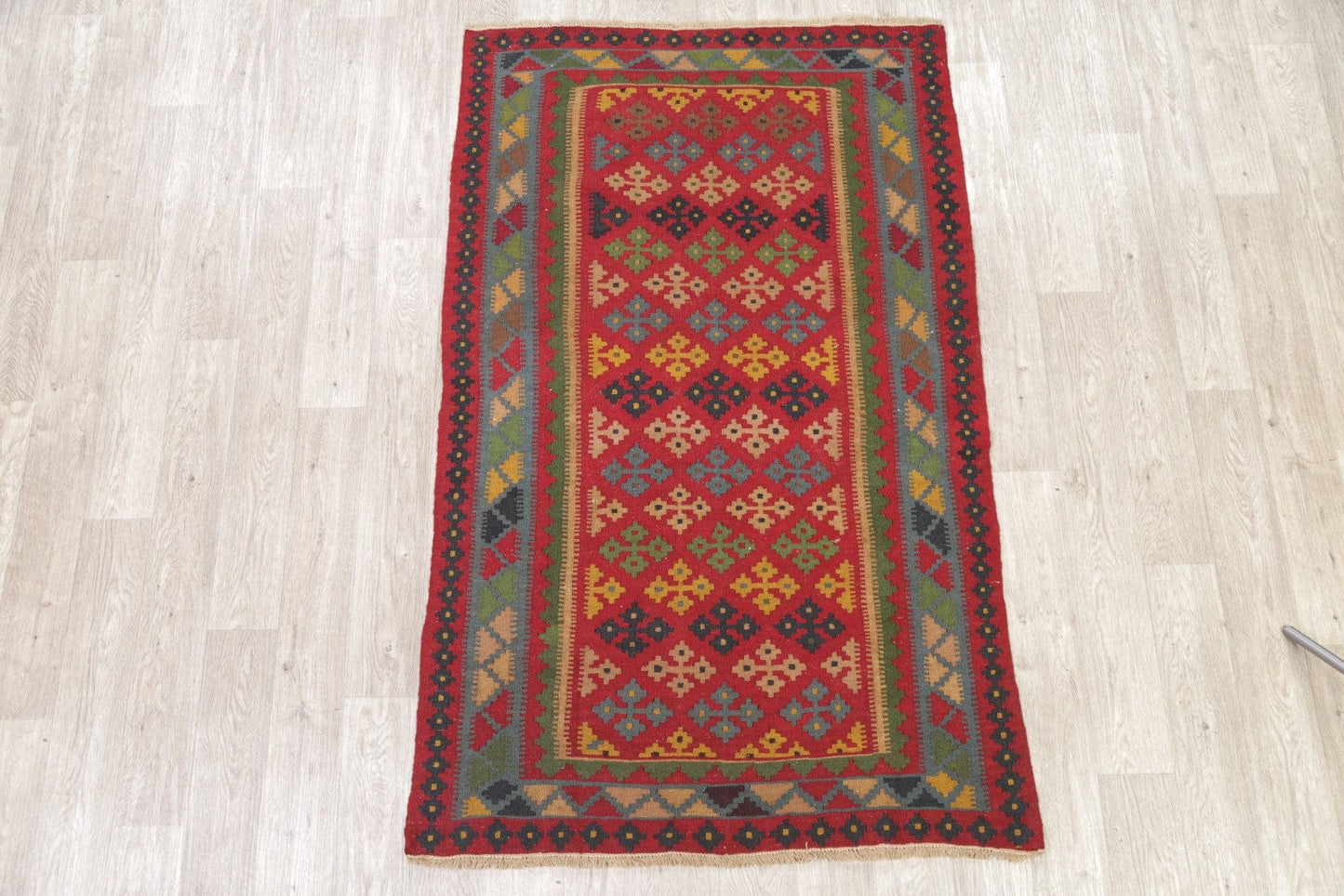 Geometric 4x6 Qashqai Kilim Persian Area Rug