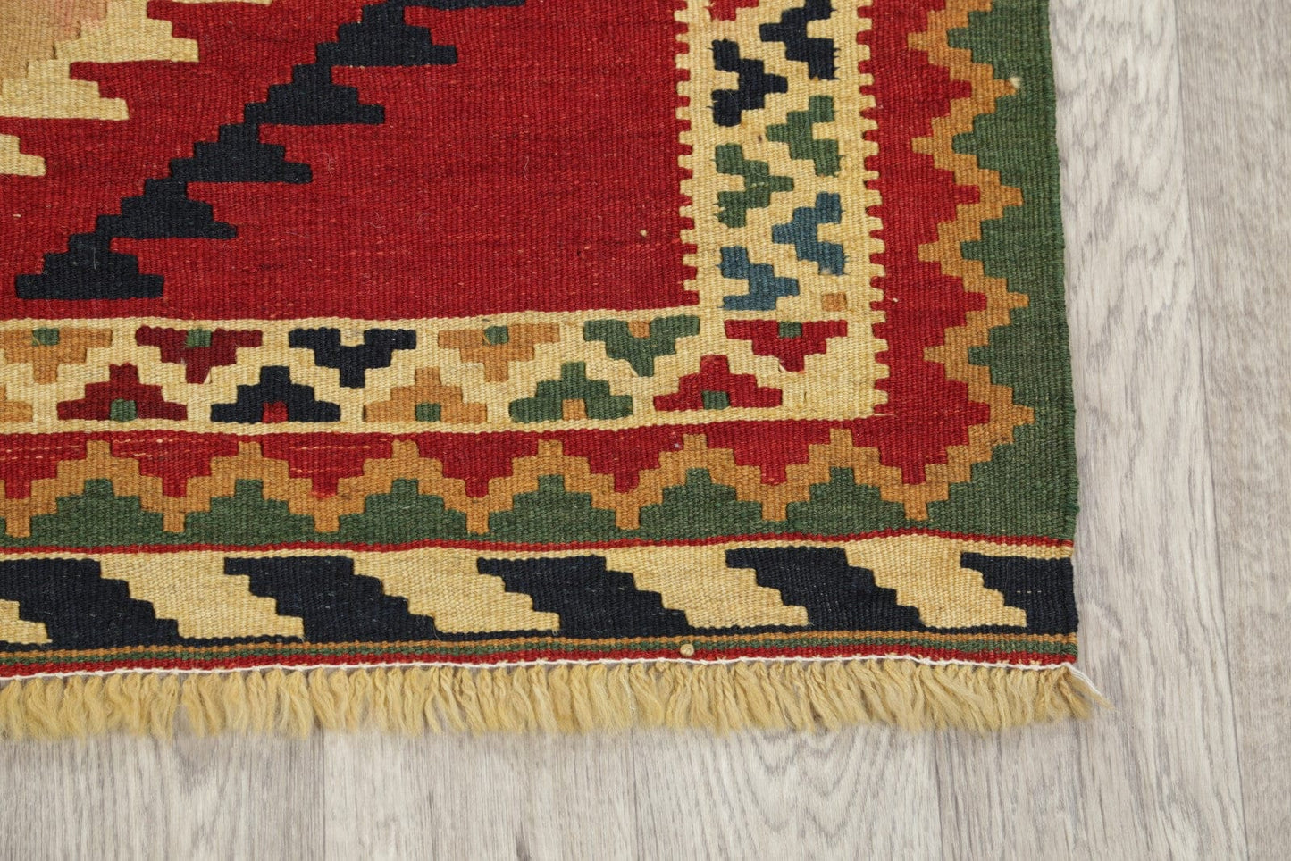 Geometric 4x7 Kilim Qashqai Persian Area Rug