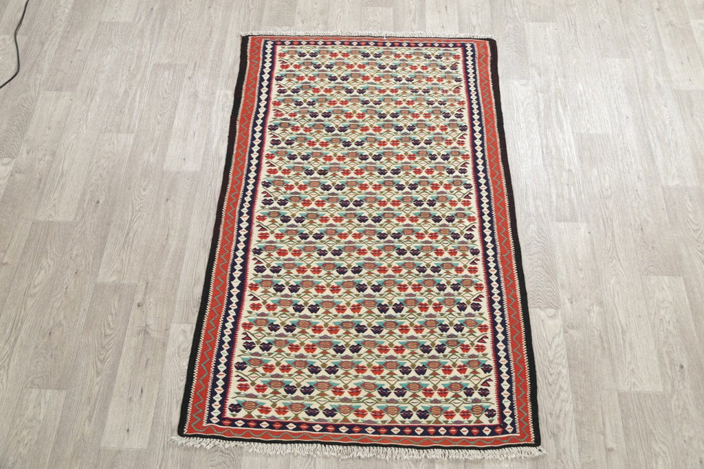 All-Over Geometric 4x6 Kilim Senneh Persian Area Rug