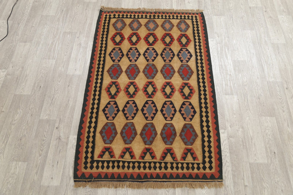 Geometric 4x6 Kilim Shiraz Persian Area Rug