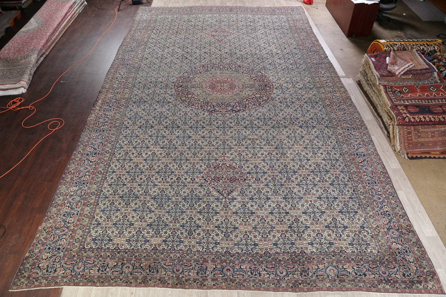 Geometric 14x23 Bidjar Persian Area Rug