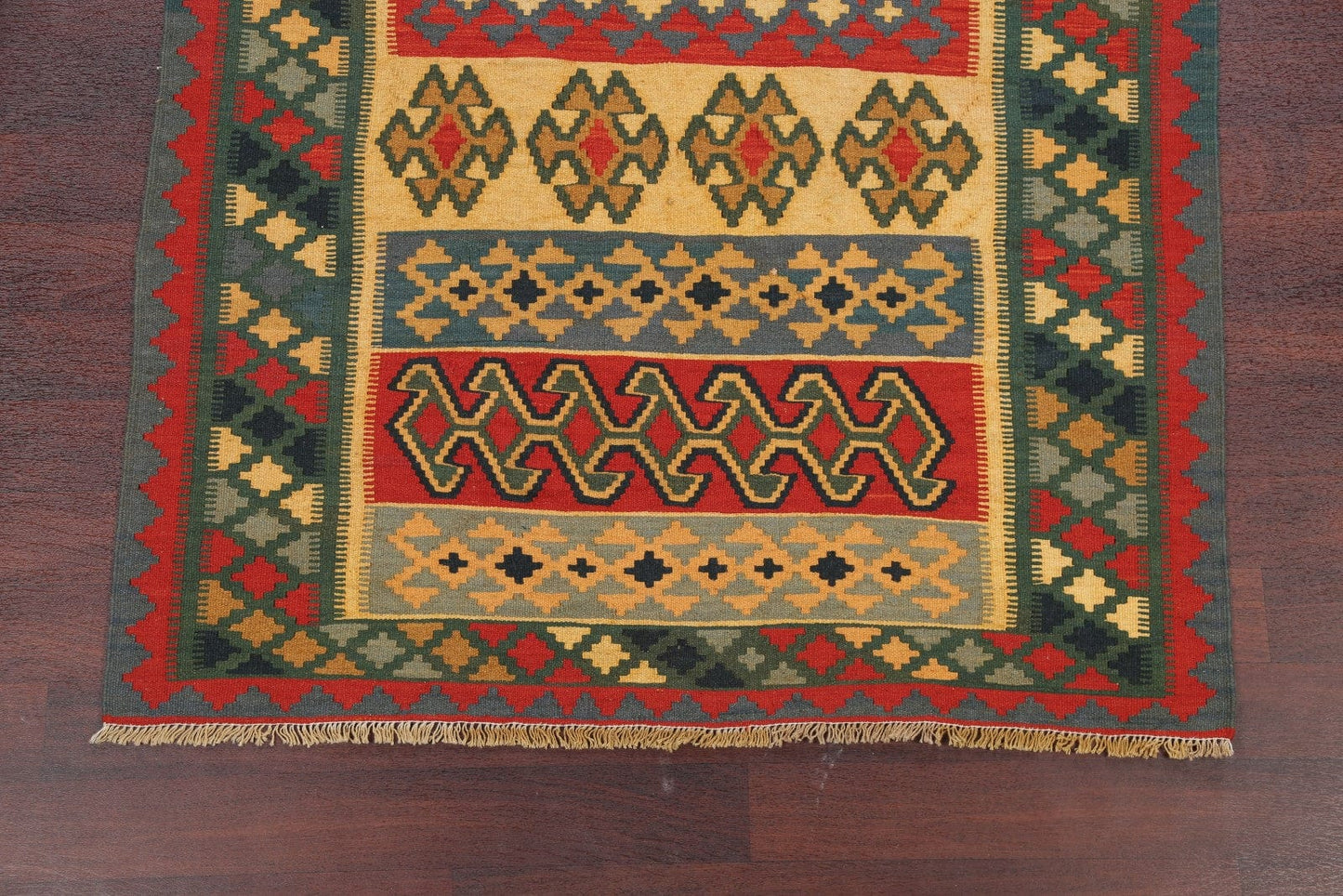 Geometric Tribal 5x7 Kilim Shiraz Persian Area Rug