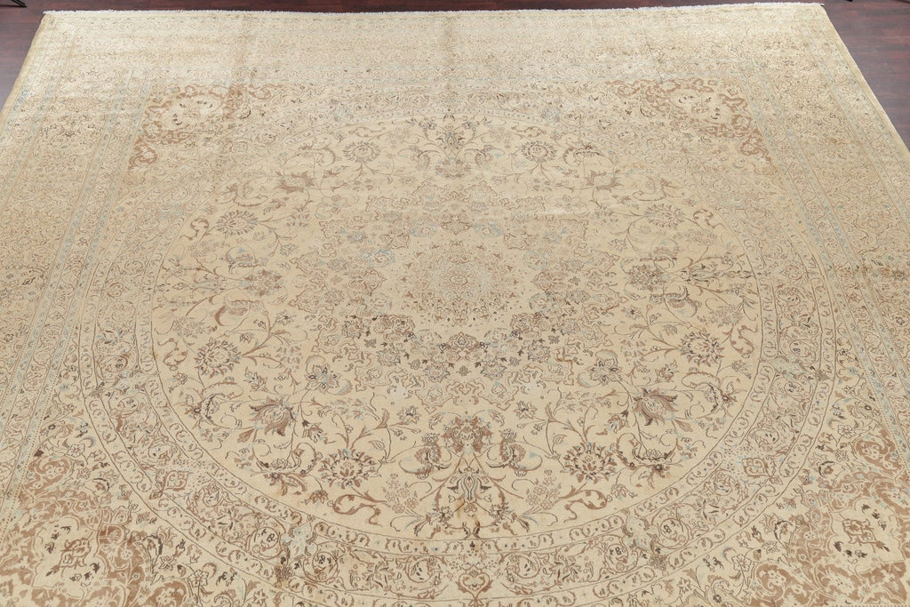 Floral Medium 16x16 Nain Toodeshk Persian Area Rug