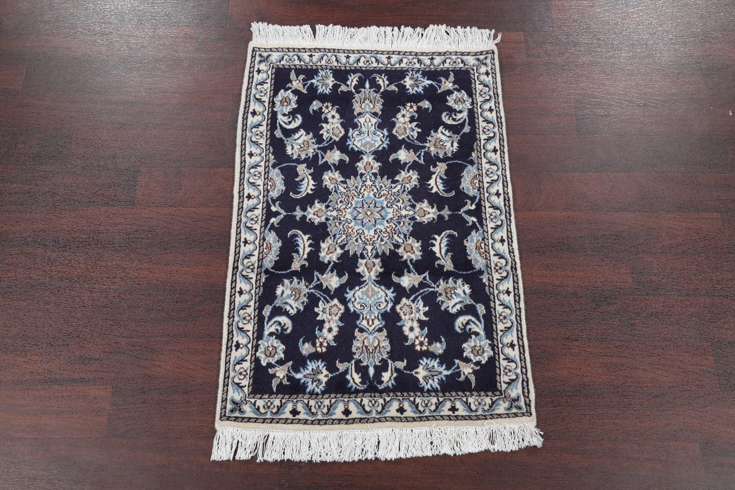 3x4 Nain Persian Area Rug