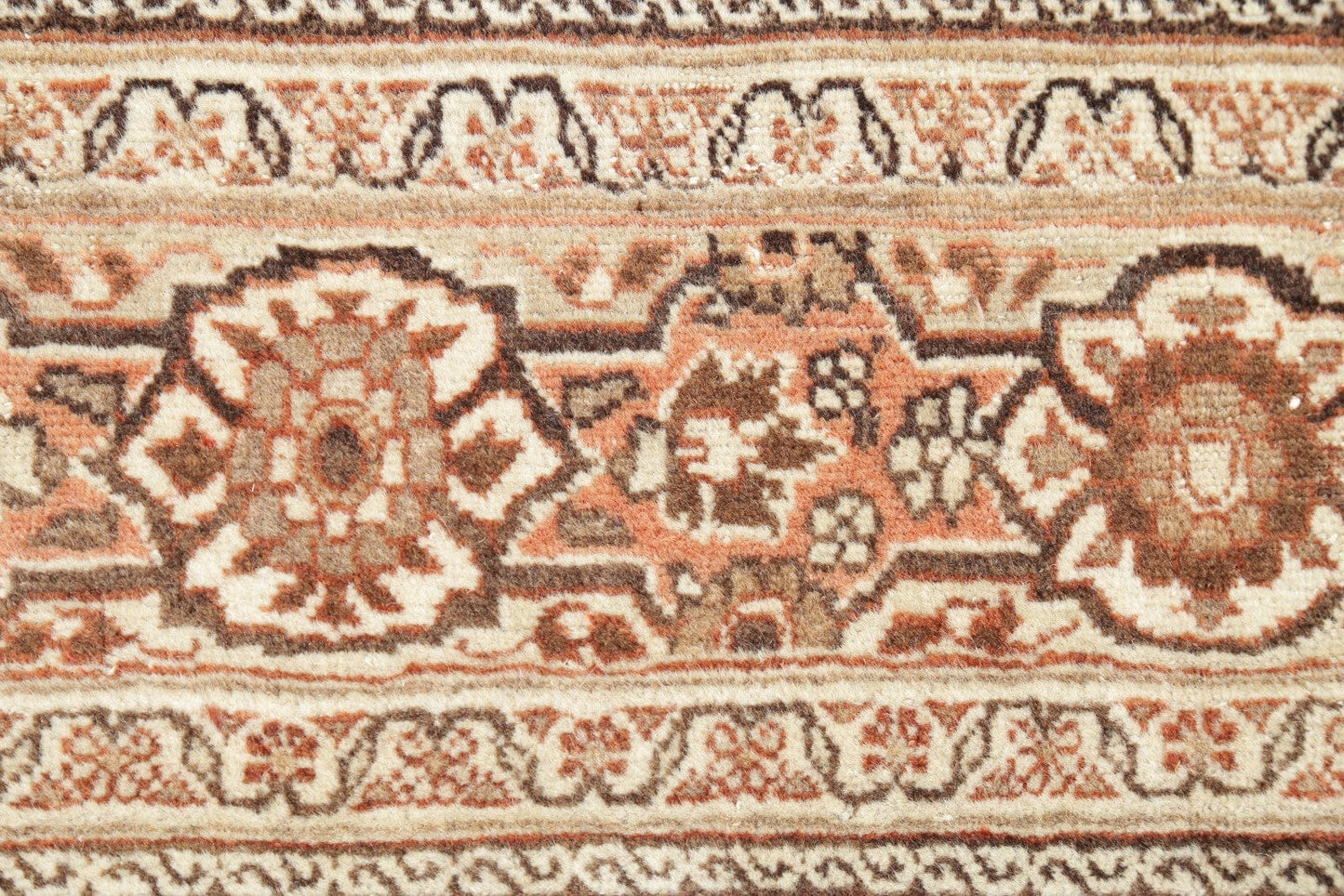 Geometric Ivory 4x6 Tabriz Haj jalili Persian Area Rug