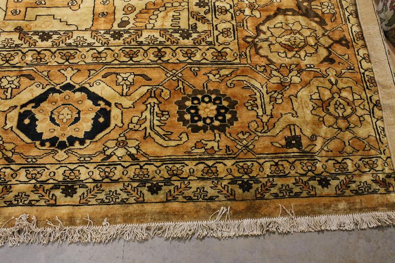 17x19 Heriz Persian Area Rug