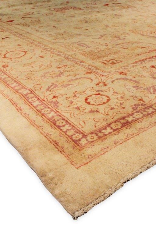 Antique Amritsar Collection Beige Lamb's Wool Area Rug-12' 0" X 19' 7"