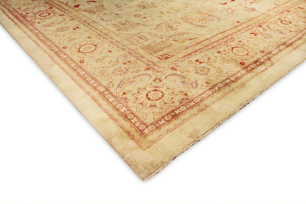 Antique Amritsar Collection Beige Lamb's Wool Area Rug-12' 0" X 19' 7"