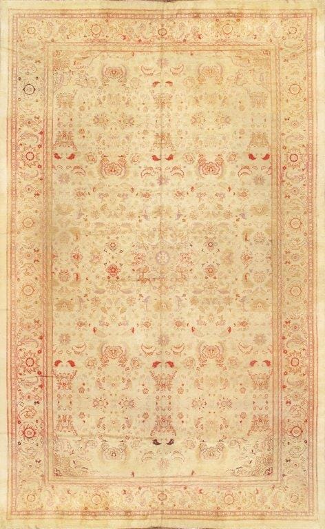 Antique Amritsar Collection Beige Lamb's Wool Area Rug-12' 0" X 19' 7"