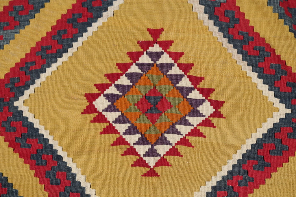 Geometric Kilim Shiraz Persian Runner Rug 5x9