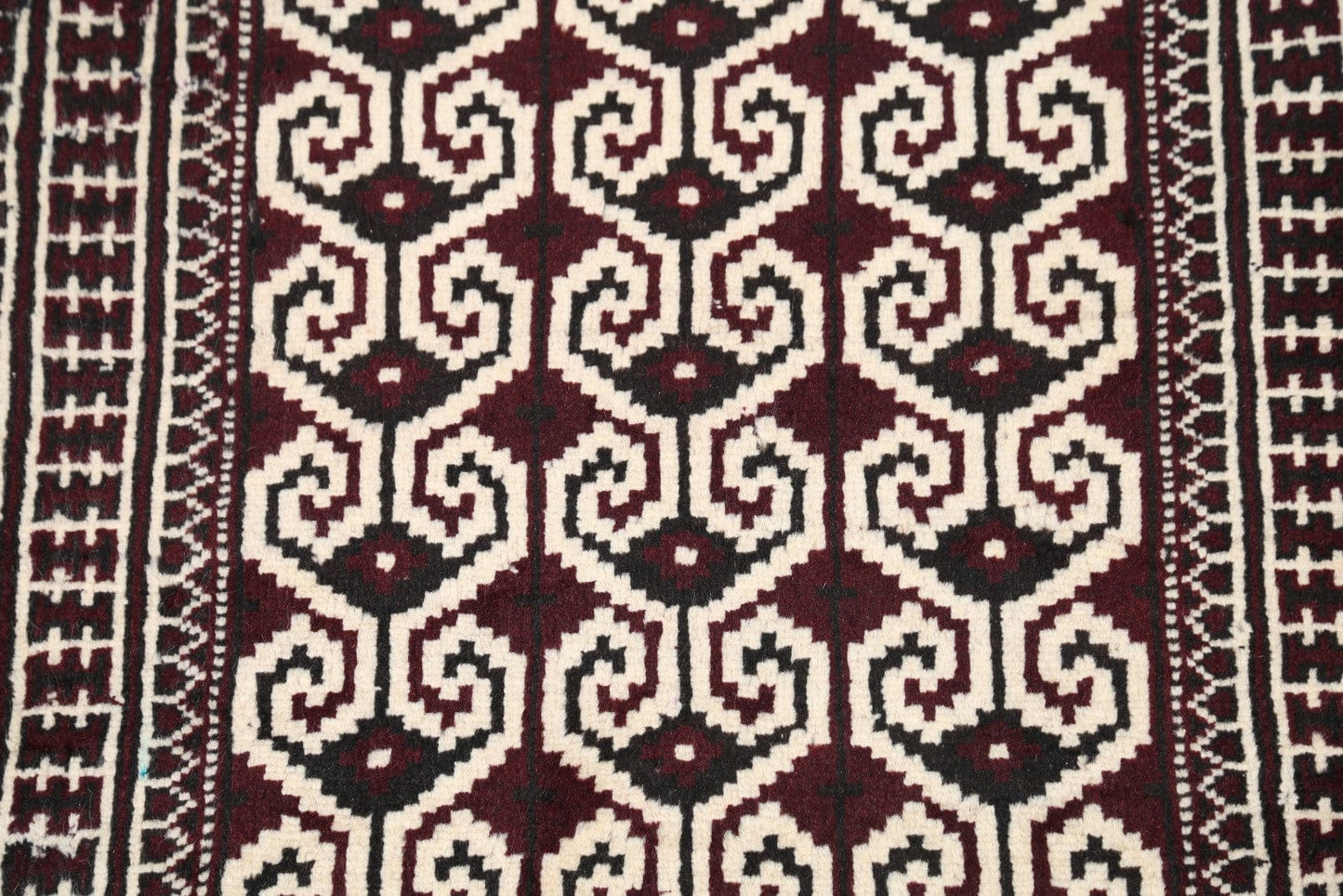 Geometric Turkoman Bokhara Persian Ivory Area Rug 3x4