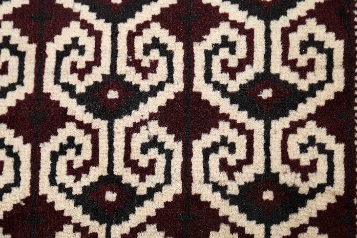 Geometric Turkoman Bokhara Persian Ivory Area Rug 3x4