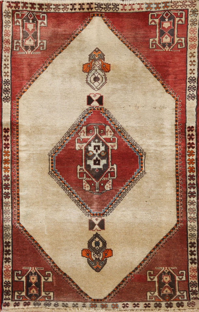 Geometric Abadeh Persian Rug 3x4