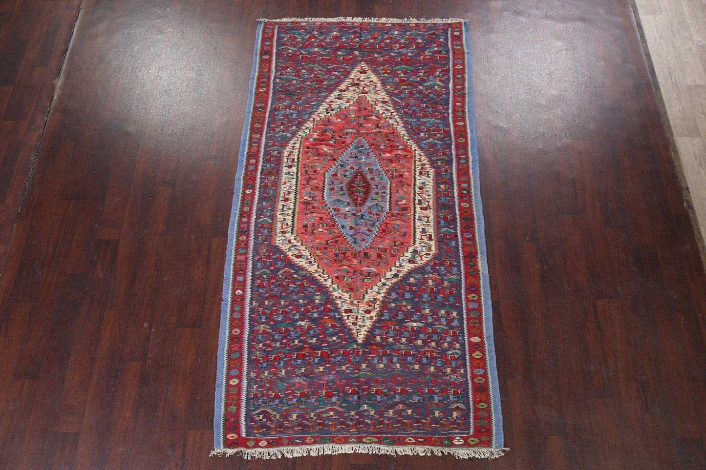 Senneh Persian Area Rug 5x9