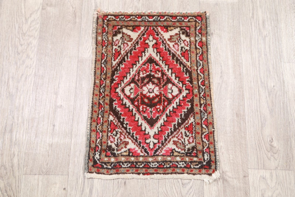 Geometric Hamedan Persian Rug 1x2