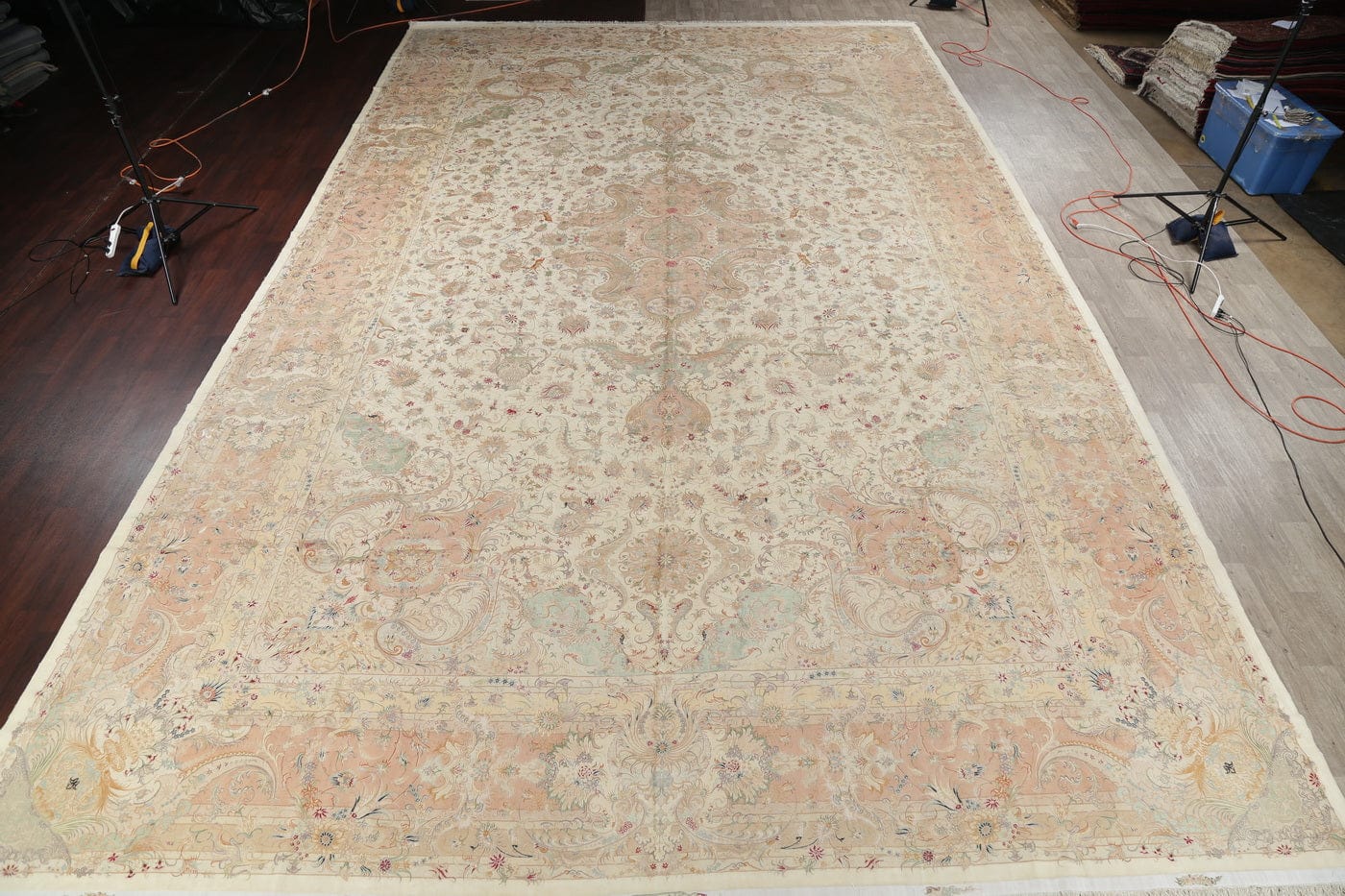 Silk 600 Knots Tabriz Persian Area Rug 16x26