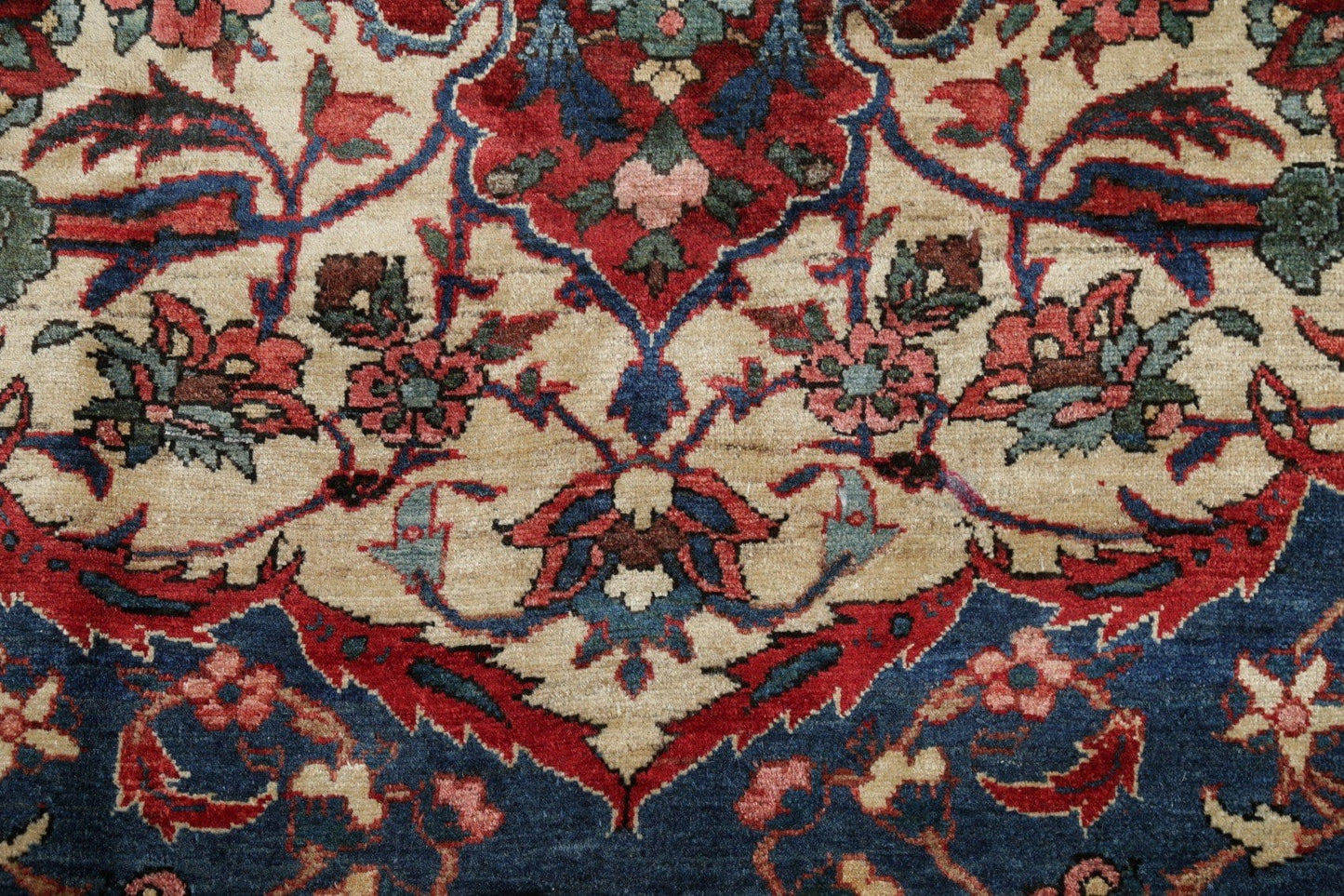 Antique Vegetable Dye Bakhtiari Saman Persian Hand-Knotted 11x15 Area Rug