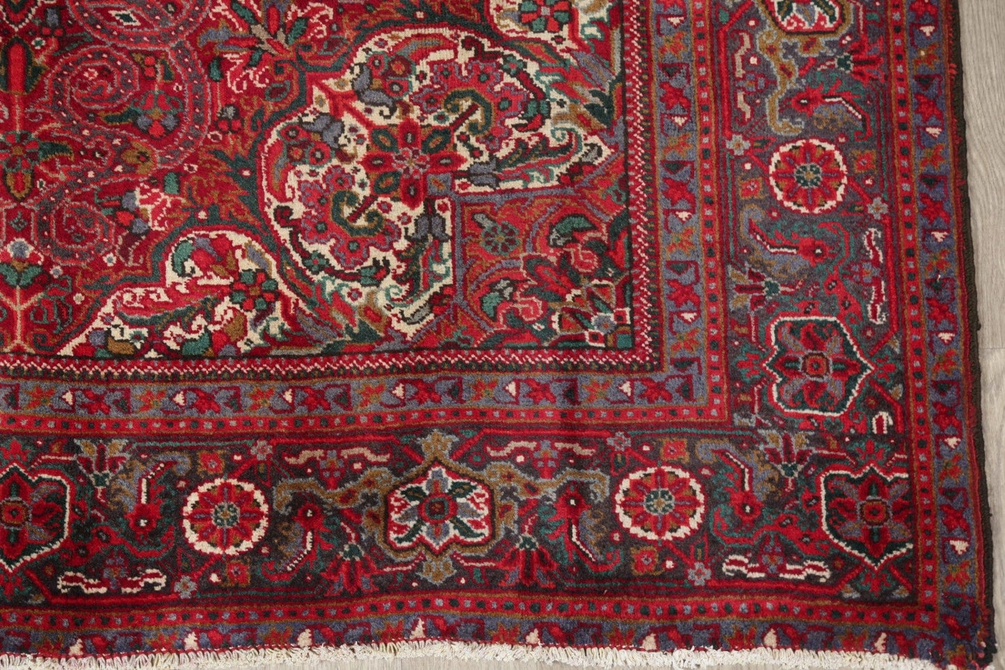 Traditional Floral Red Heriz Persian Hand-Knotted 7x9 Wool Area Rug