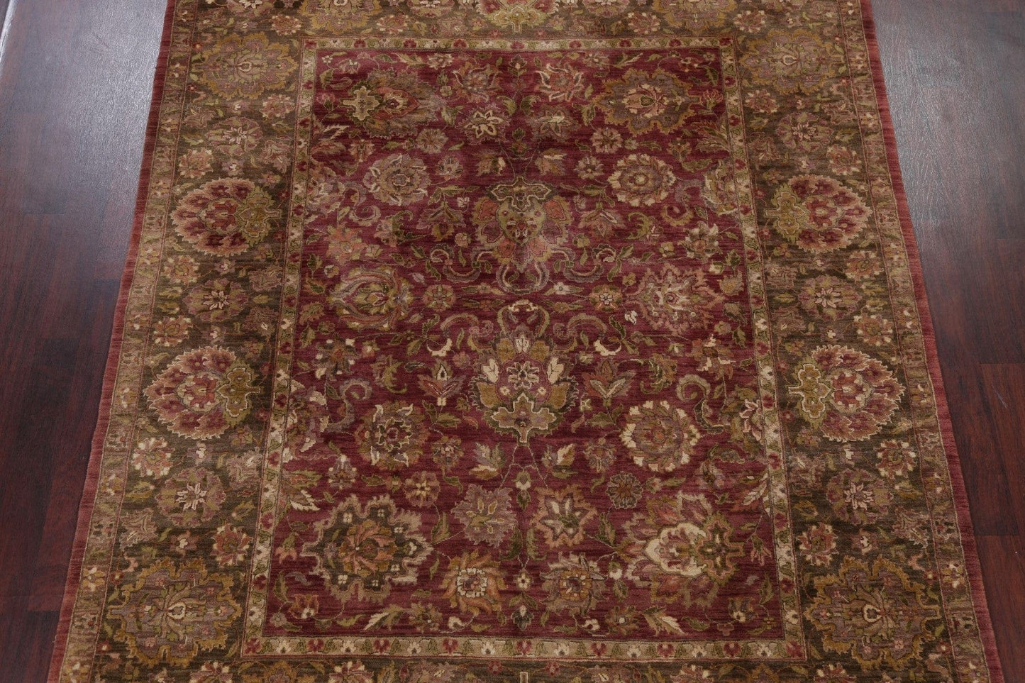 Floral Agra Hand-Knotted 8x10 Wool Area Rug