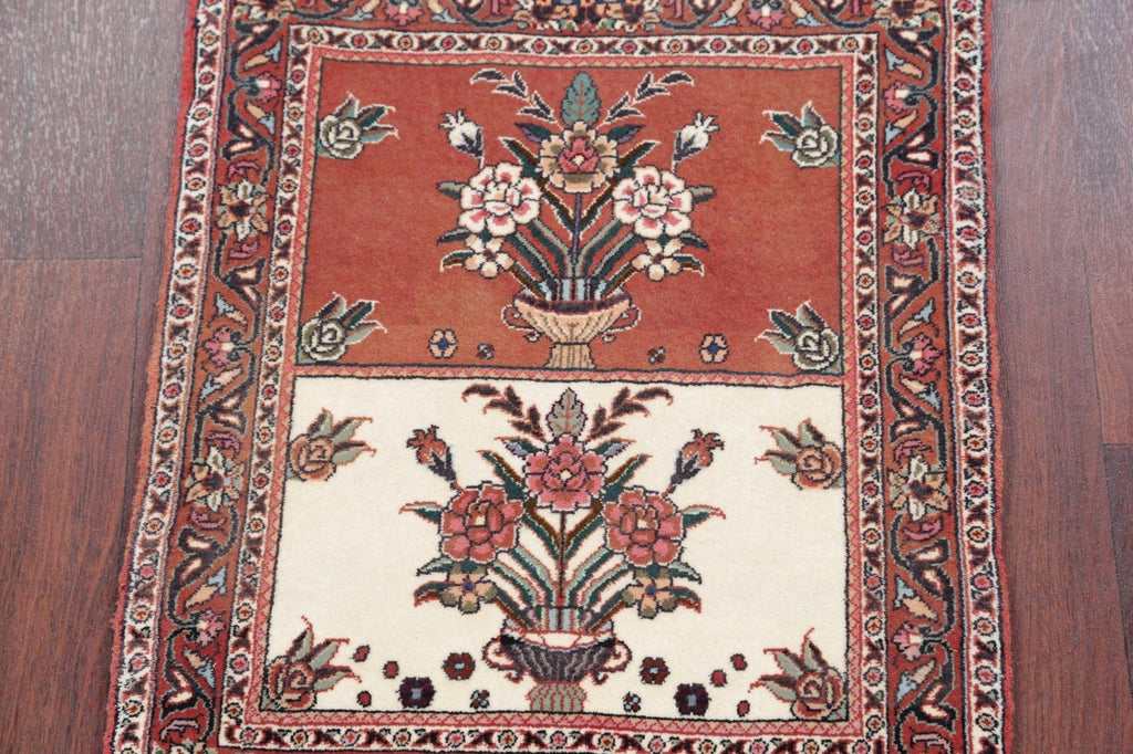 Floral Rust Bidjar Persian Hand-Knotted 2x2 Wool Square Rug