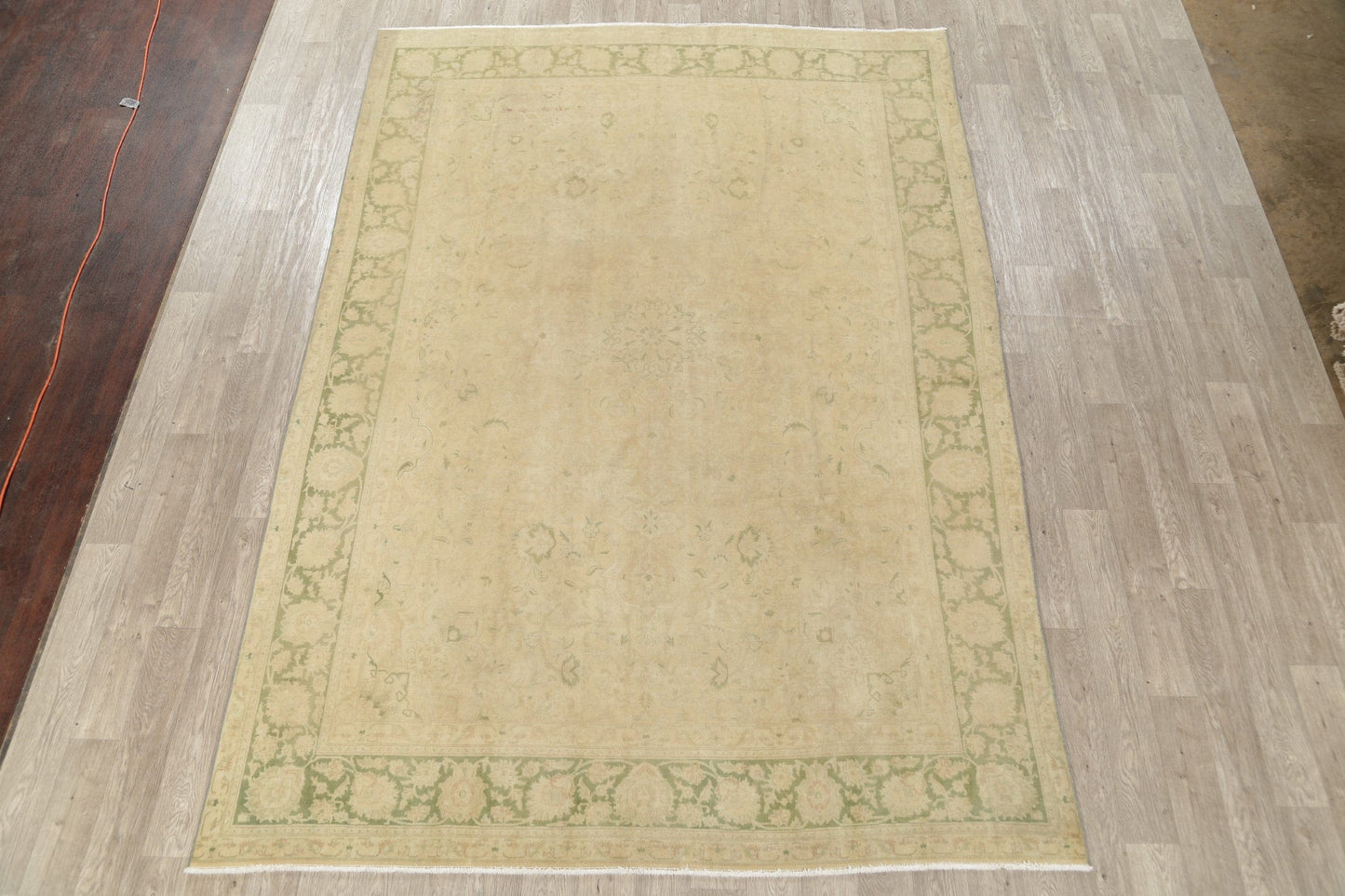 Muted Kashan Persian Hand-Knotted 8x11 Wool Distressed Area Rug